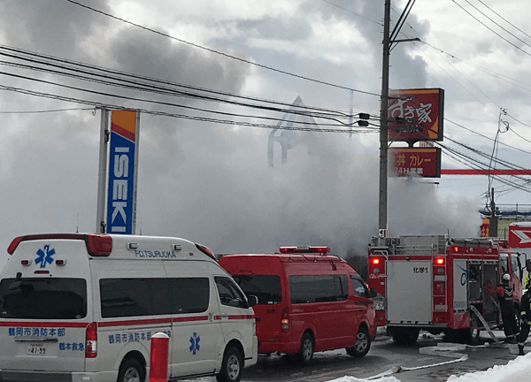 鶴岡市のすき家・道形店で火事の現場の画像