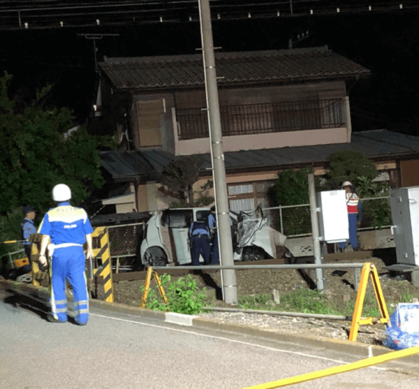 秩父鉄道線の踏切事故 御花畑~影森駅間で電車と車が衝突 運転見合わせ ニュース速報Japan 秩父鉄道線の踏切事故 御花畑~影森駅間で電車と車が衝突 運転見合わせ ニュース速報Japan