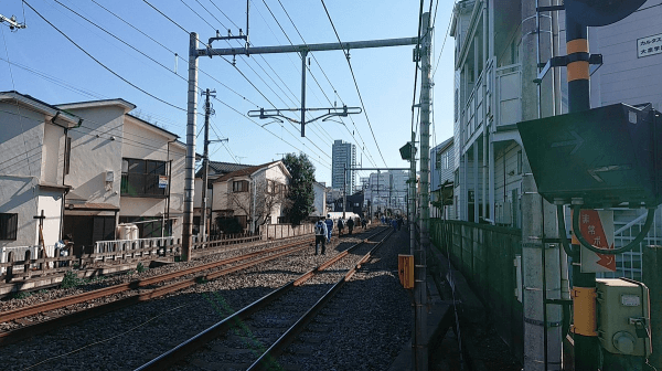 西武池袋線で人身事故 大泉学園付近の踏切で接触 上半身と下半身切断か ニュース速報japan